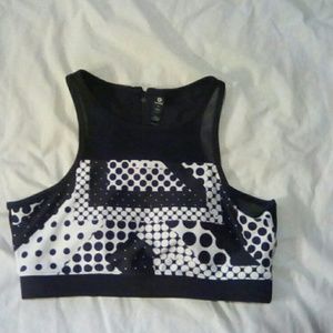 Reflex medium work out crop